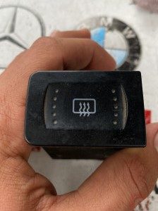 1J0953235