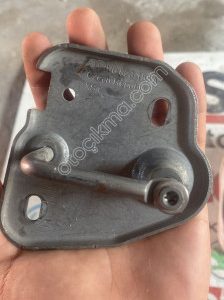 3V0823185A