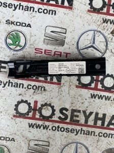 4M0857819
