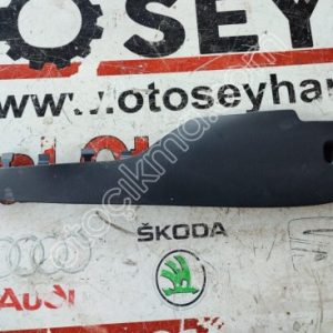 5C7863046