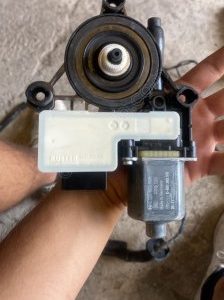 5Q0959811E