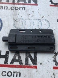 6922211