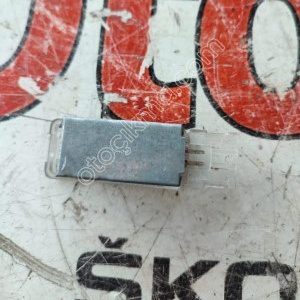 6L0347565