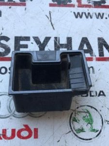 7034098