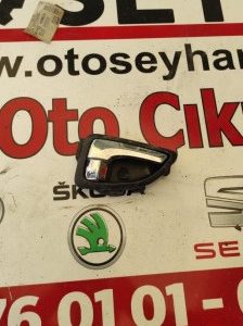 82629-2S000