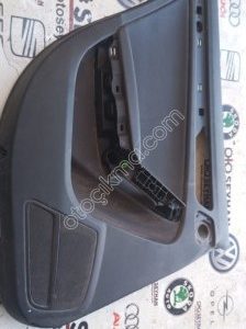 8K0867305