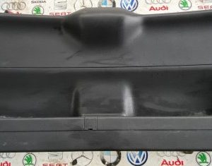 8P4867979D