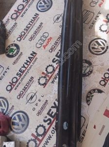 8T0807313