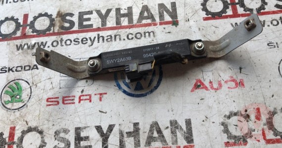 95420-3K210