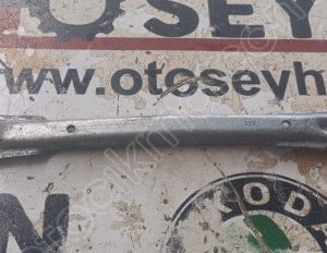 Audi A4 2014 cam silecek kolu mekanizması kısa