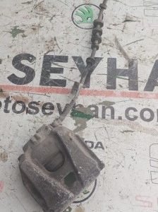 Audi A4 2014 ön sağ fren merkezi