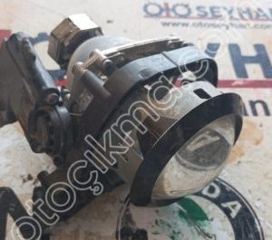 Audi A4 2014 ön sol far iç merceği