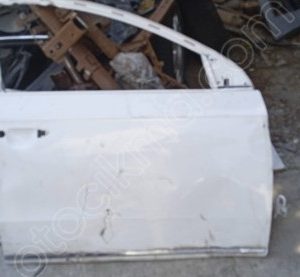 Passat b7 ön sağ kapı