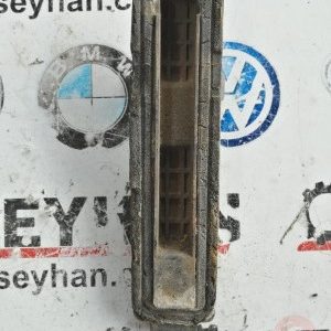 Toyota carina 1998 polen filtre kapağı