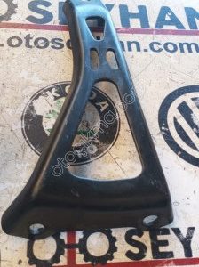 Toyota corolla d4-d motor egzos bağlantı demiri
