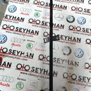 Volkswagen golf 5 sol arka kapı cam kızağı
