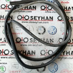 Volkswagen golf 5 sol arka kapı toz lastiği