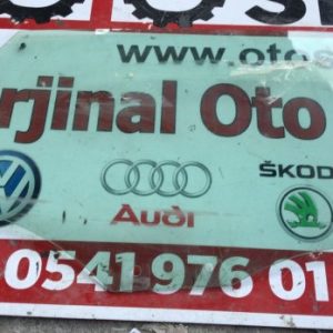 audi a3 sportback 2019 sağ arka kapı cam