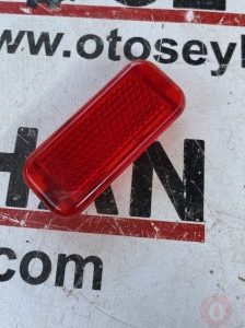 audi a4 2017 sağ ön kapı kartonu reflektörü