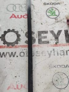 bmw 5 serisi e60 ön sol cam çıtası