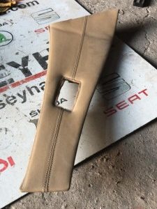 bmw 5 serisi e60 sol arka kapı kartonu döşemesi kaplaması
