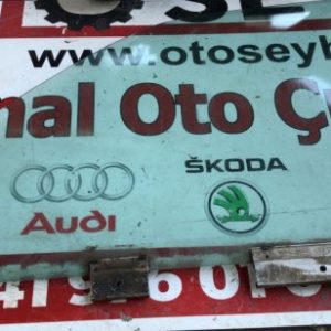 bmw 5.20 E34 sol ön kapı cam