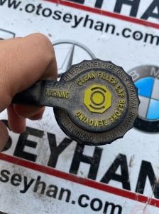 bmw x1 E94 fren hidrolik bidonu kapağı sensörü