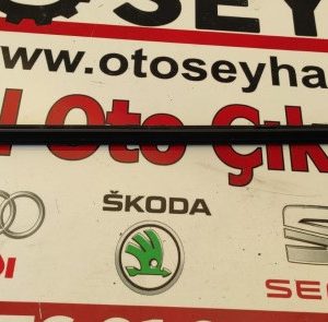 bmw x1 e84 sol ön kapı iç sıyırıcı fitil