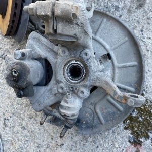 volkswagen golf 5 sağ ön taşıyıcı