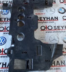 volkswagen golf 5 sol göğüs alt kaplaması