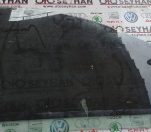 vw bora ön sağ kapı cam