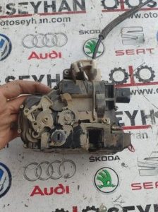 vw bora ön sol kapı kilidi