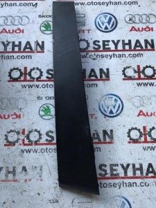 vw golf 5 sağ ön kapı dış direk kaplaması